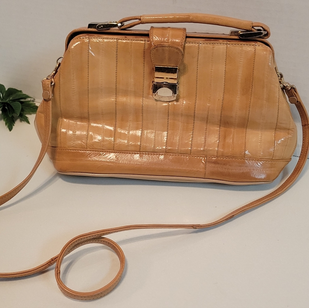 VINTAGE EEL SKIN HANDBAG 👜